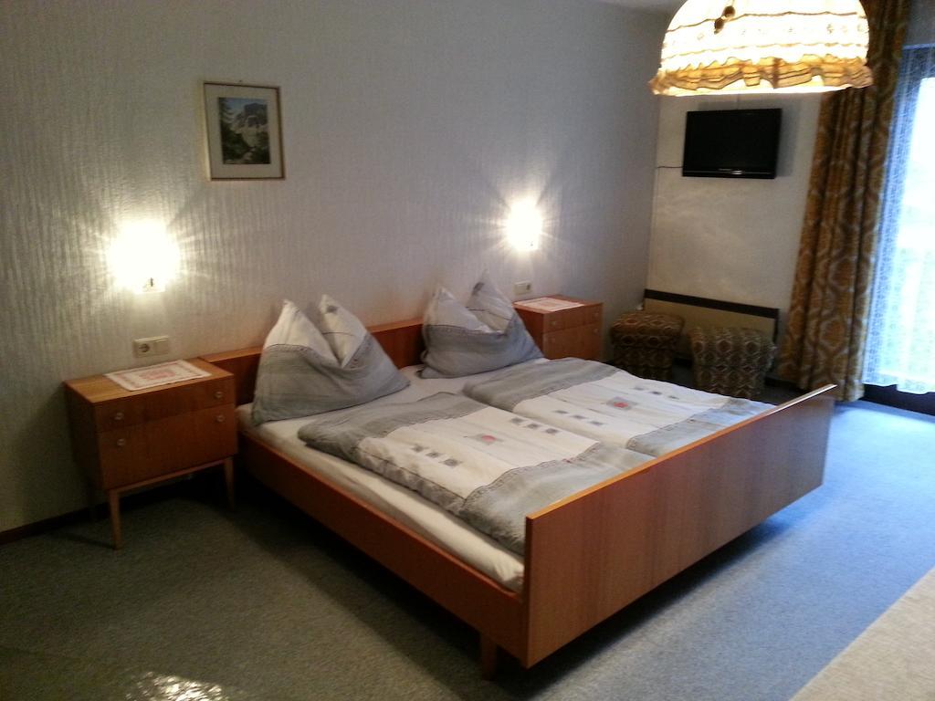 Haus Chorinskyklause Apartamento Bad Goisern Quarto foto